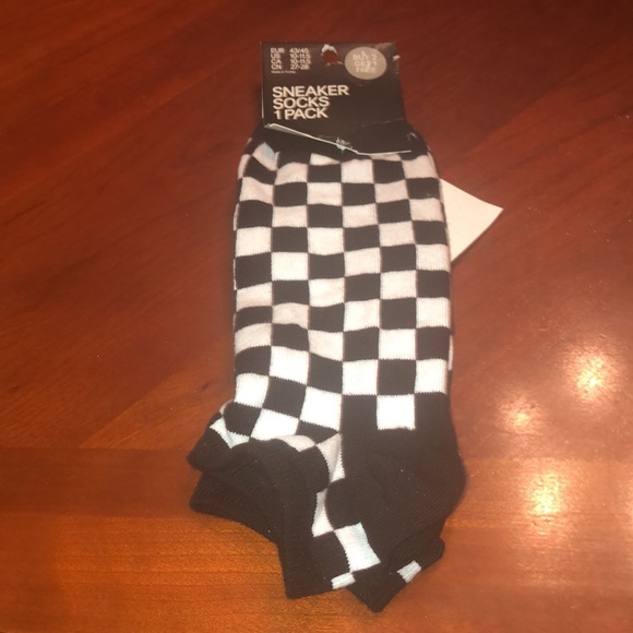 NWT H&M black  and white socks size 10-11.5 cotton blend - Picture 3 of 6